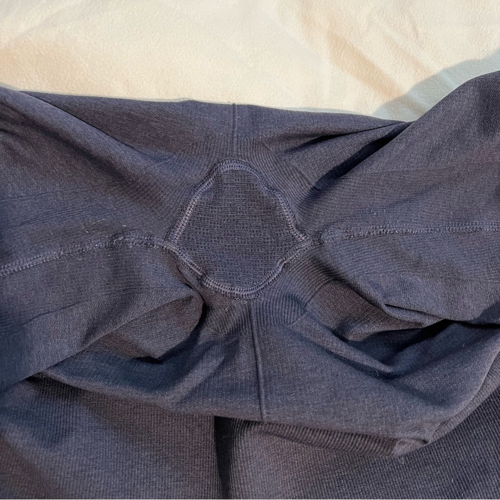 Lululemon In The Flow Crop - Navy - Picture 4 of 5